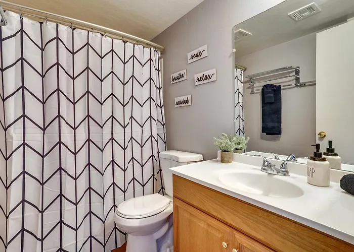 1 Mi To Museum: Pet-friendly Holiday home *
