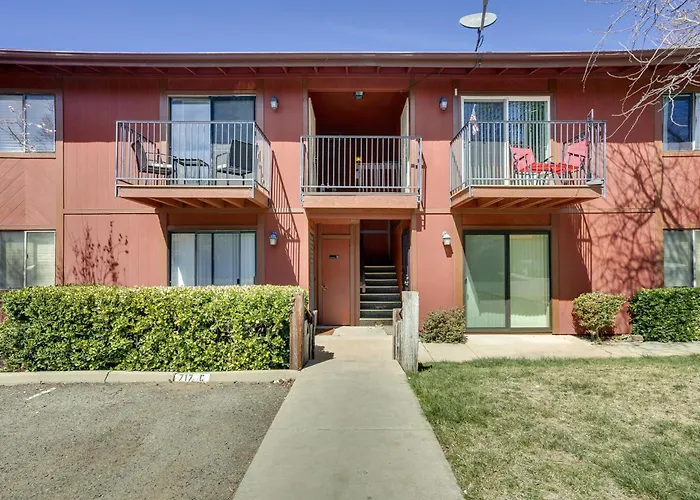 1 Mi To Museum: Pet-friendly Holiday home *