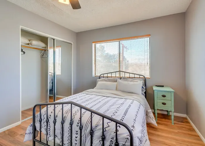 1 Mi To Museum: Pet-friendly Holiday home *